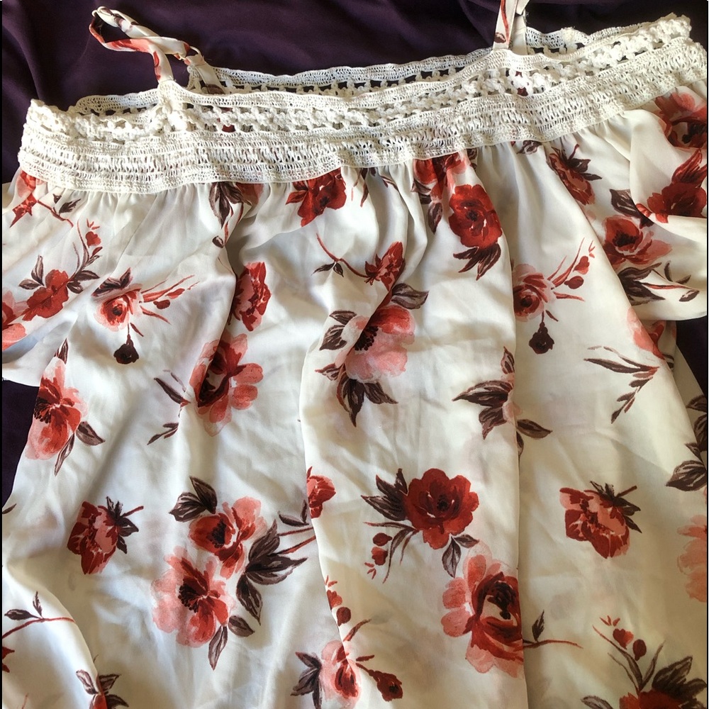 Torrid Floral Off the Shoulder Top Size 1.